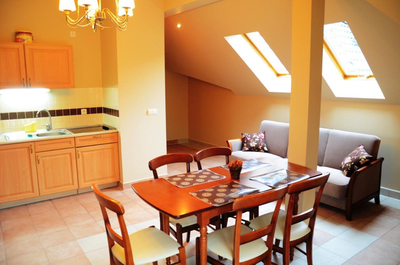 Apartamenty Dom Na Wzgorzu Gardenia Stronie Slaskie Luaran gambar