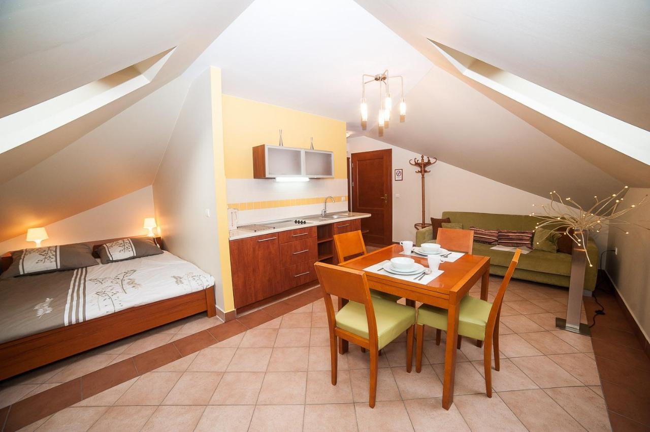 Apartamenty Dom Na Wzgorzu Gardenia Stronie Slaskie Luaran gambar